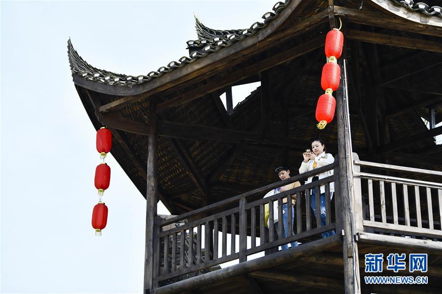 （新华全媒头条·图文互动）（20）从人民中汲取磅礴力量——习近平总书记同出席2020年全国两会人大代表、政协委员共商国是纪实